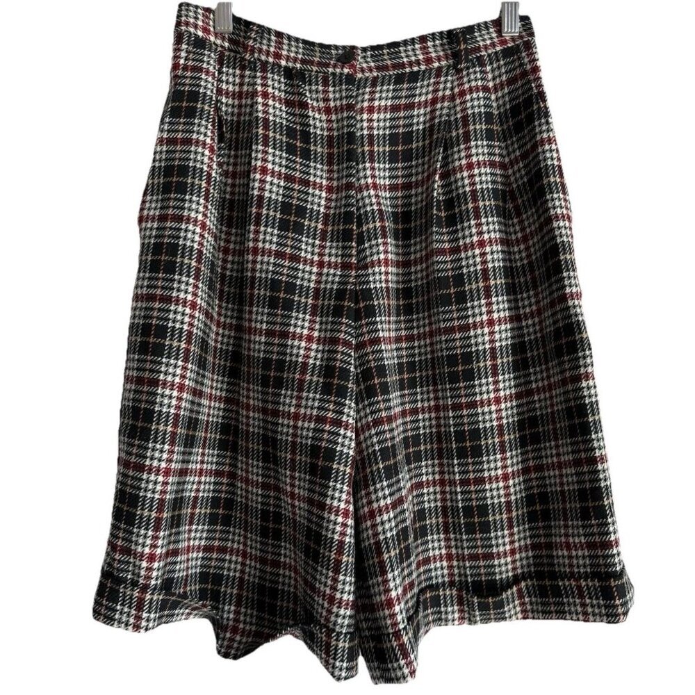 Vintage Talbots Size 10 100% Wool Plaid High Waisted Pleated Shorts‎ Academia